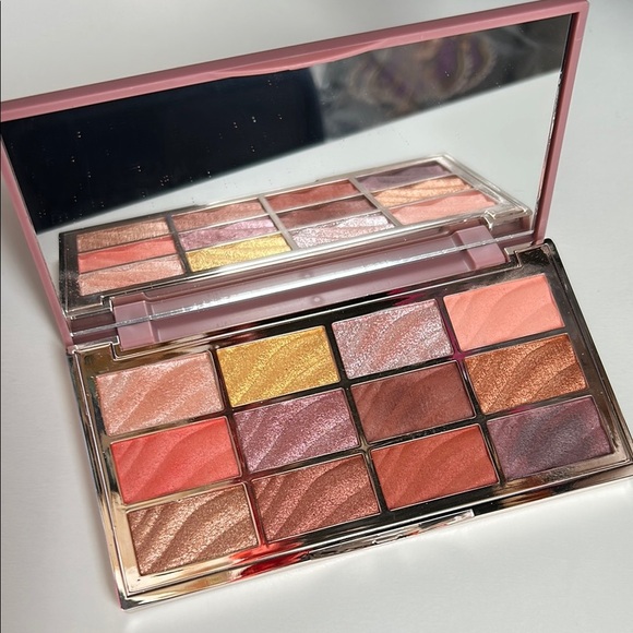 Ciaté London Eyeshadow Palette - Picture 1 of 4